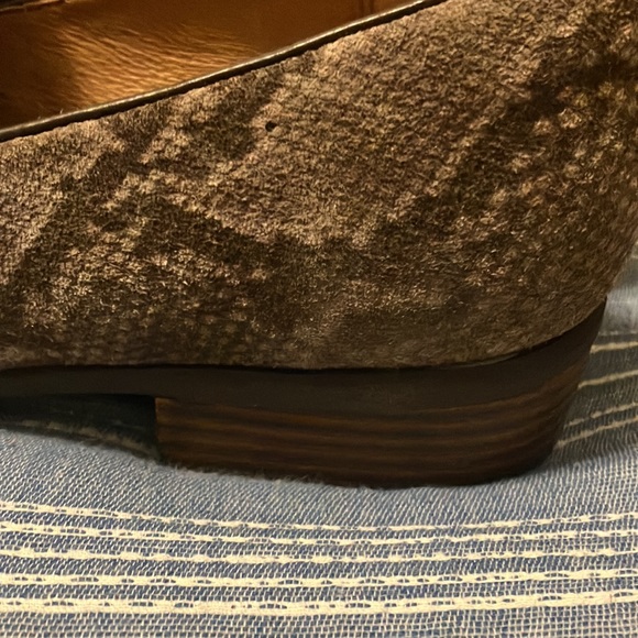 NWOT suede leather snake stacked heel comfort cushion sole slip on loafer - Picture 8 of 12